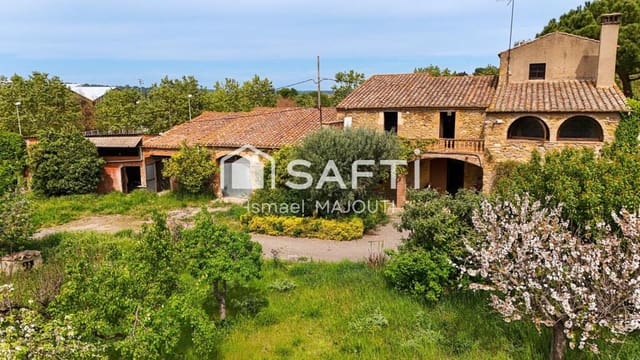 8 soveværelse Villa til salg i La Bisbal d'Empordà med garage - € 630.000 (Ref: 9174091)