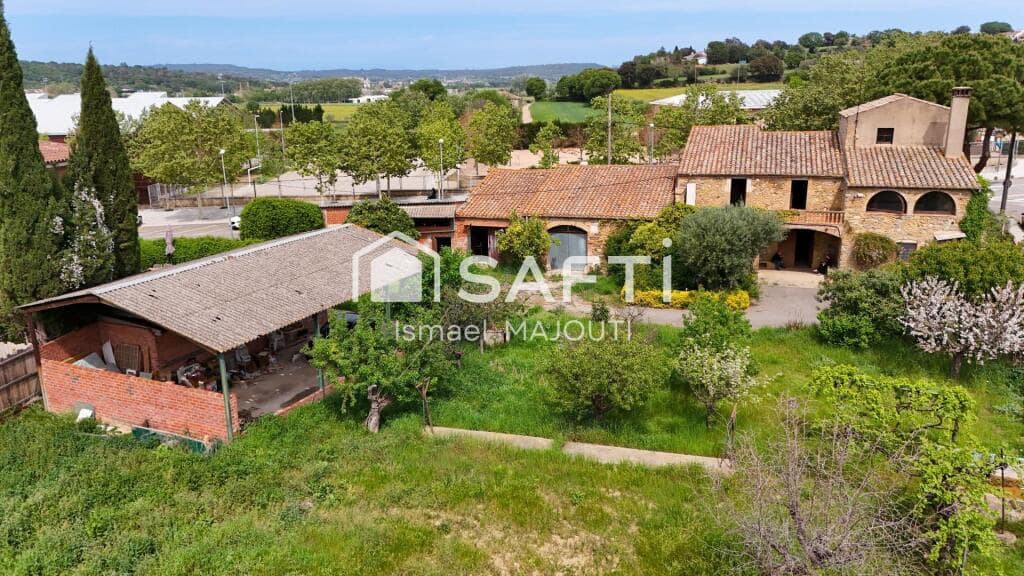 8 soveværelse Villa til salg i La Bisbal d'Emporda med garage - € 630.000 (Ref: 9174091)