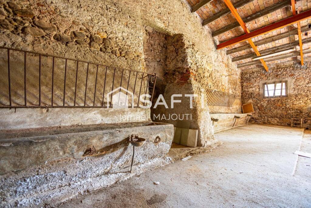 8 soveværelse Villa til salg i La Bisbal d'Emporda med garage - € 630.000 (Ref: 9174091)