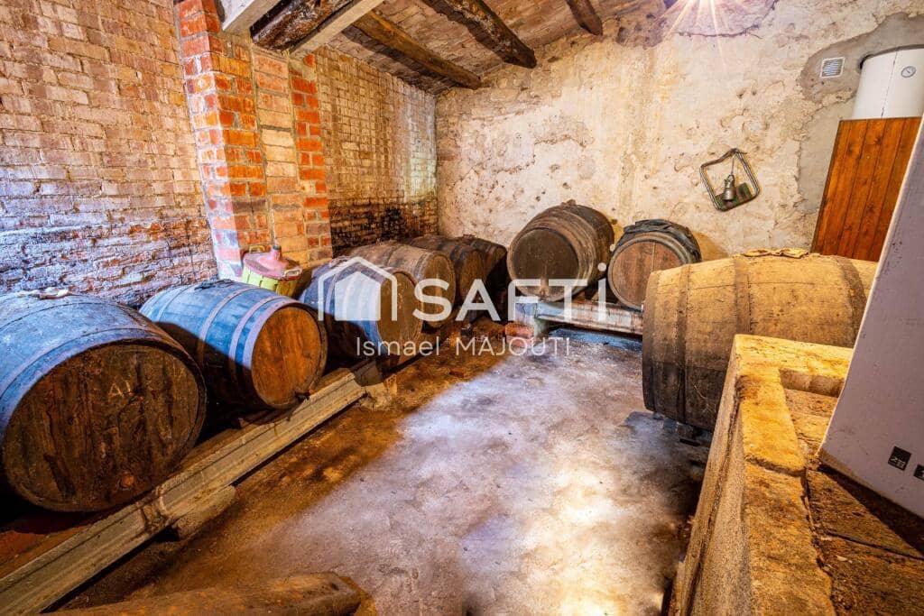 8 soveværelse Villa til salg i La Bisbal d'Emporda med garage - € 630.000 (Ref: 9174091)