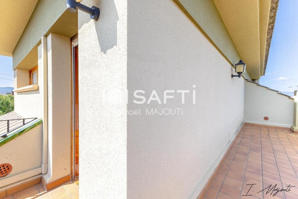 4 soveværelse Villa til salg i Forallac med garage - € 585.000 (Ref: 9174093)