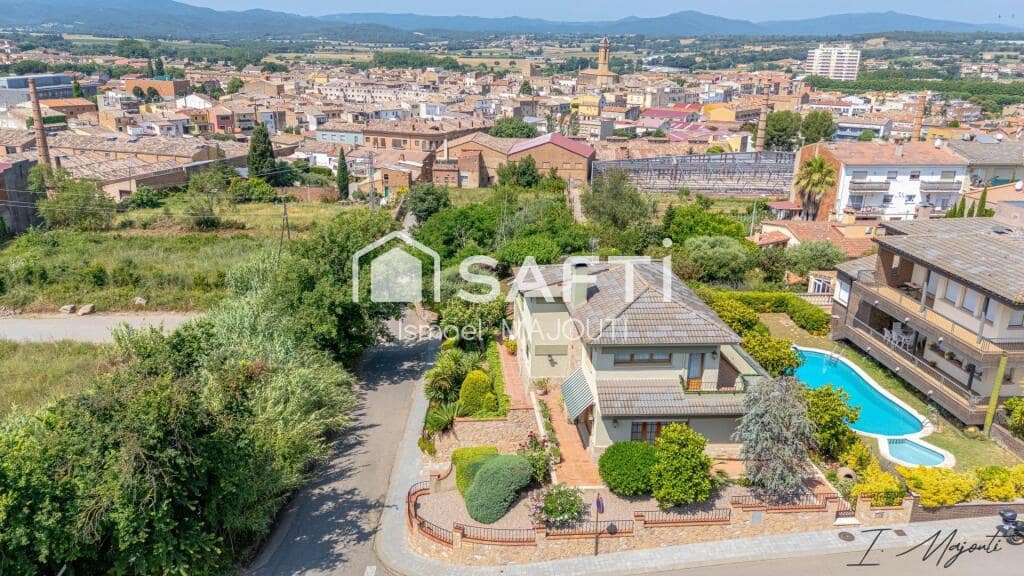 4 soveværelse Villa til salg i Forallac med garage - € 585.000 (Ref: 9174093)