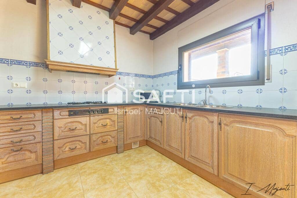 6 Zimmer Villa zu verkaufen in Ulla - 695.000 € (Ref: 9174095)