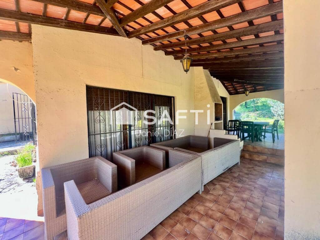 5 sypialnia Finka/Dom wiejski na sprzedaż w Santa Cristina d'Aro z garażem - 495 000 € (Ref: 9174107)