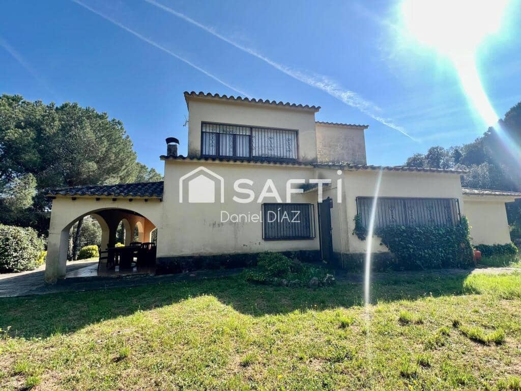 5 sypialnia Finka/Dom wiejski na sprzedaż w Santa Cristina d'Aro z garażem - 495 000 € (Ref: 9174107)