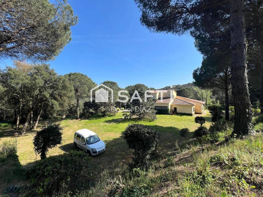 5 sypialnia Finka/Dom wiejski na sprzedaż w Santa Cristina d'Aro z garażem - 495 000 € (Ref: 9174107)