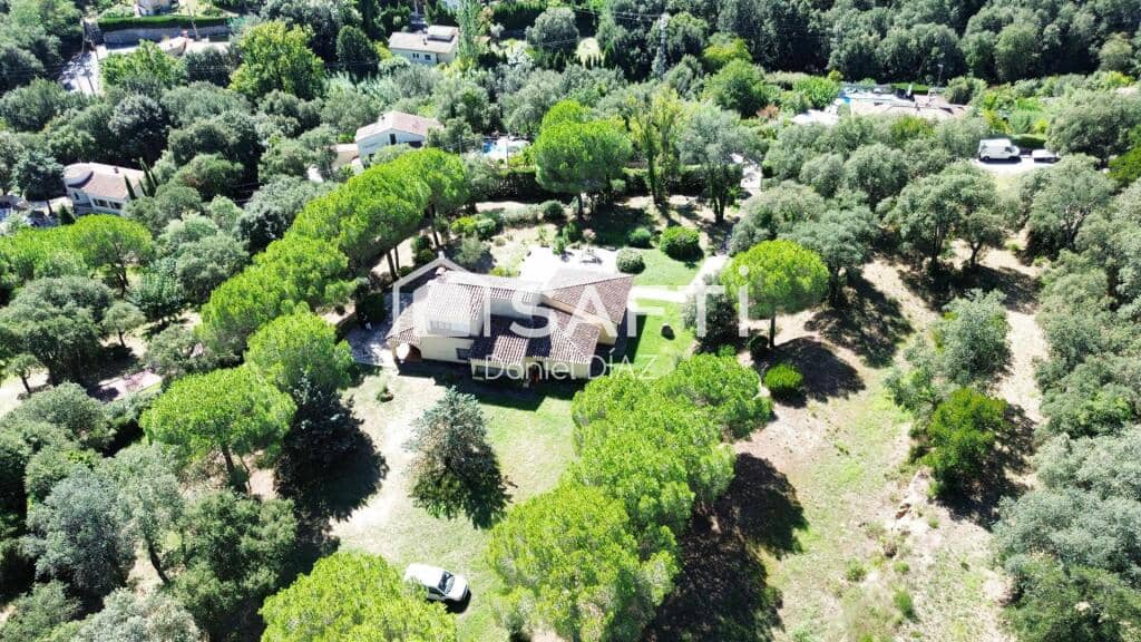 5 sypialnia Finka/Dom wiejski na sprzedaż w Santa Cristina d'Aro z garażem - 495 000 € (Ref: 9174107)