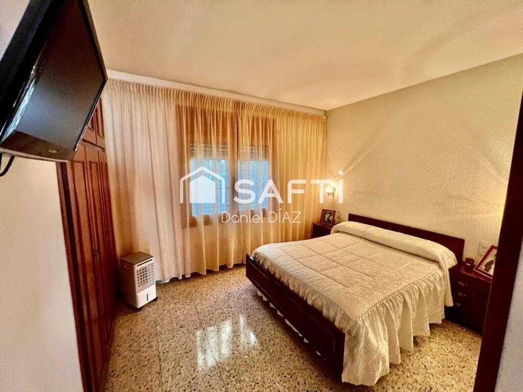 7 sypialnia Finka/Dom wiejski na sprzedaż w Macanet de la Selva z basenem garażem - 315 000 € (Ref: 9174110)