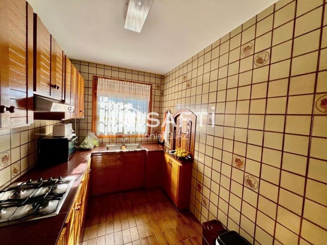 7 sypialnia Finka/Dom wiejski na sprzedaż w Maçanet de la Selva z basenem garażem - 315 000 € (Ref: 9174110)