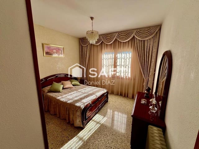 7 sypialnia Finka/Dom wiejski na sprzedaż w Maçanet de la Selva z basenem garażem - 315 000 € (Ref: 9174110)