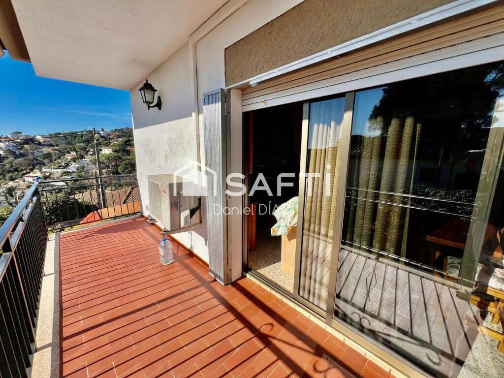 7 sypialnia Finka/Dom wiejski na sprzedaż w Macanet de la Selva z basenem garażem - 315 000 € (Ref: 9174110)