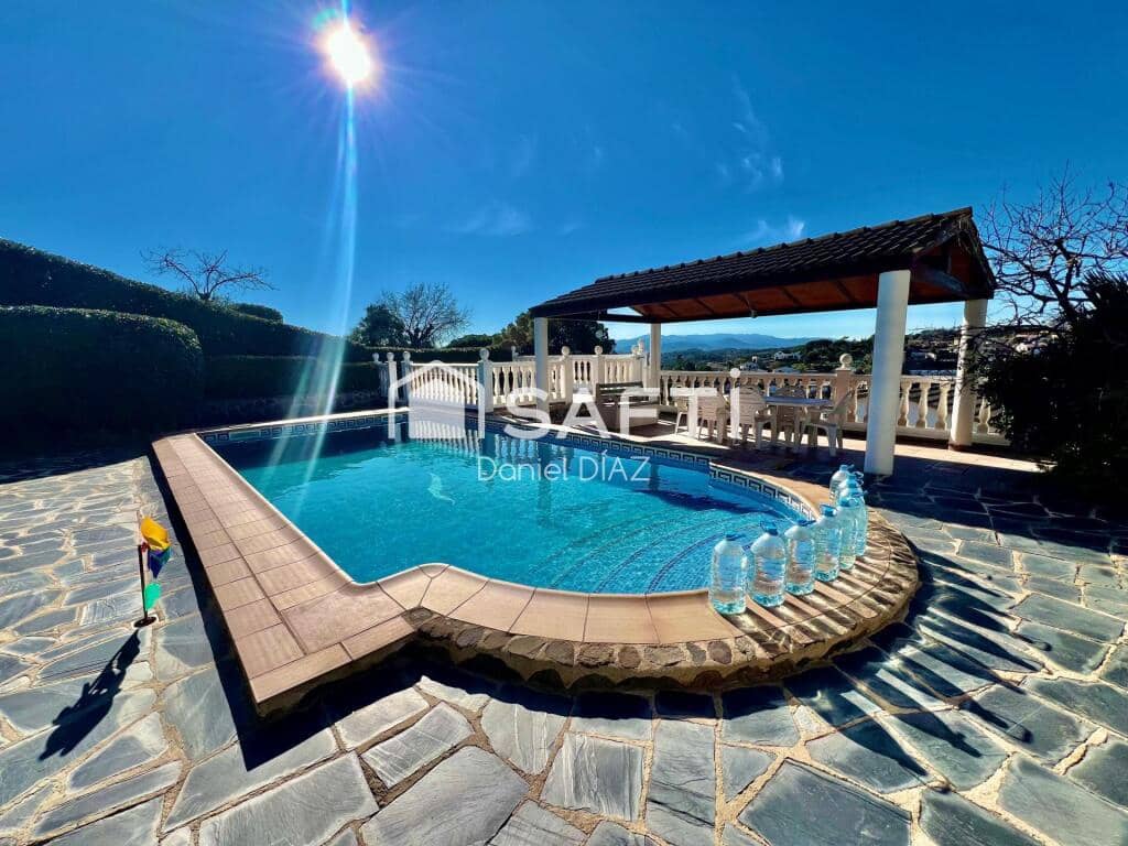 7 sypialnia Finka/Dom wiejski na sprzedaż w Macanet de la Selva z basenem garażem - 315 000 € (Ref: 9174110)