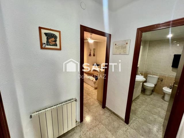 4 bedroom Apartment for sale in Sils - € 186,780 (Ref: 9174112)