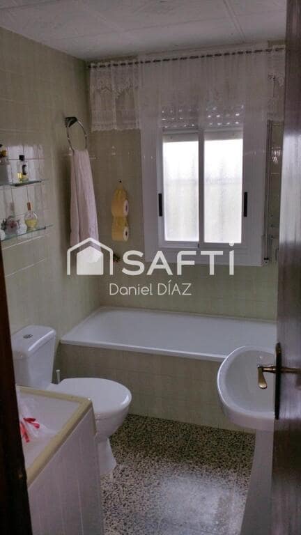 4 sypialnia Willa na sprzedaż w Macanet de la Selva z basenem garażem - 290 000 € (Ref: 9174117)