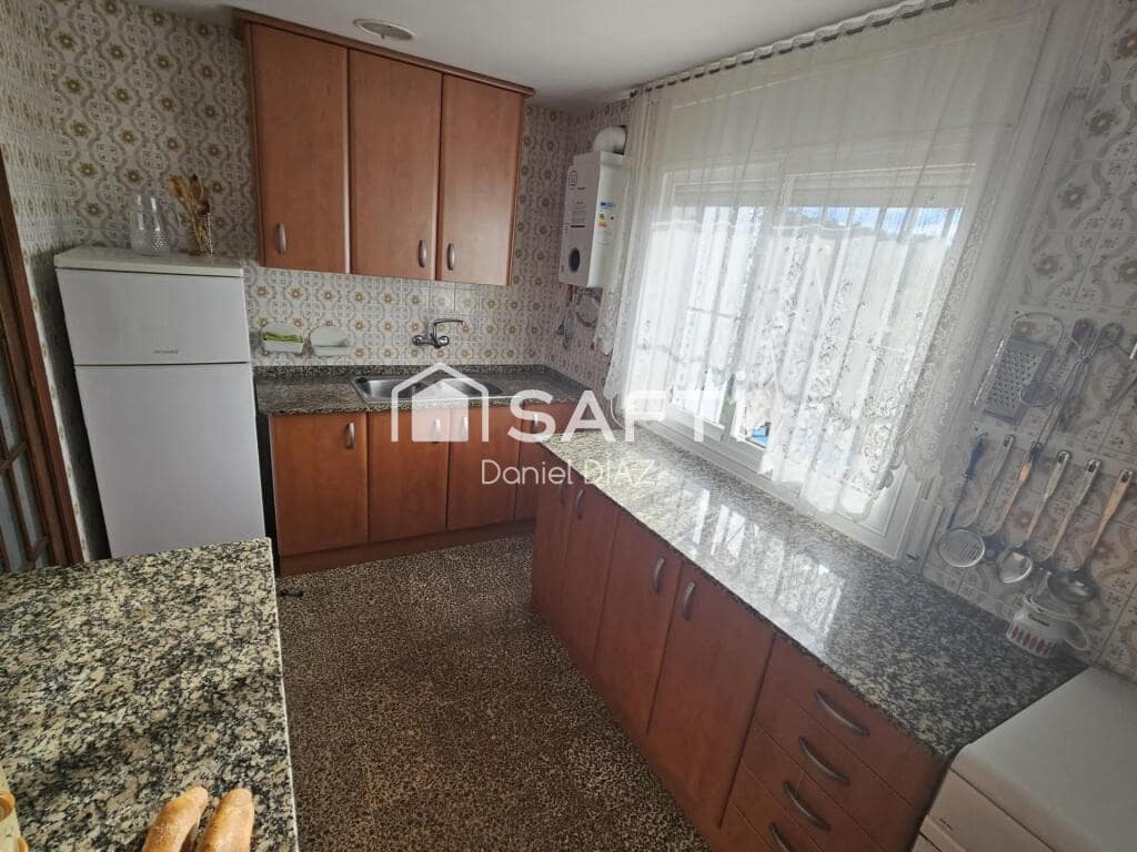 4 sypialnia Willa na sprzedaż w Macanet de la Selva z basenem garażem - 290 000 € (Ref: 9174117)