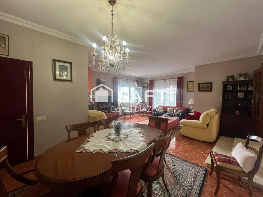 4 soveværelse Villa til salg i Lloret de Mar med swimmingpool garage - € 440.000 (Ref: 9174119)