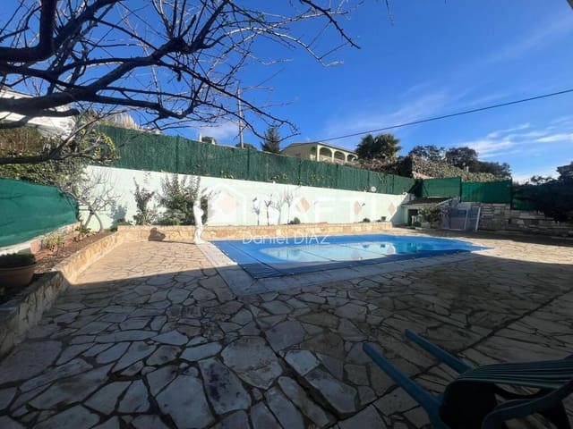 4 bedroom Villa for sale in Urbanitzacions del Nord, Lloret de Mar with pool garage - € 440,000 (Ref: 9174119)