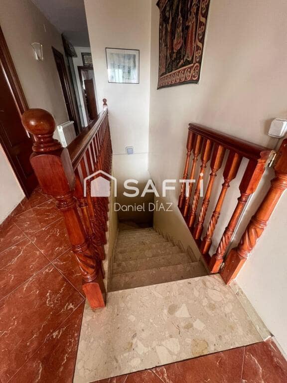 4 soveværelse Villa til salg i Lloret de Mar med swimmingpool garage - € 440.000 (Ref: 9174119)