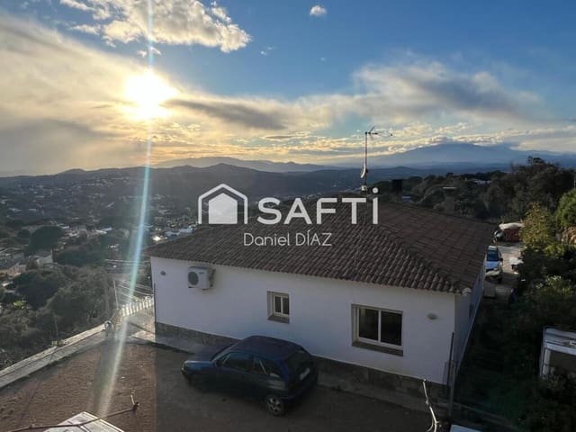 3 sypialnia Finka/Dom wiejski na sprzedaż w Aiguaviva Parc, Vidreres z garażem - 290 000 € (Ref: 9174120)