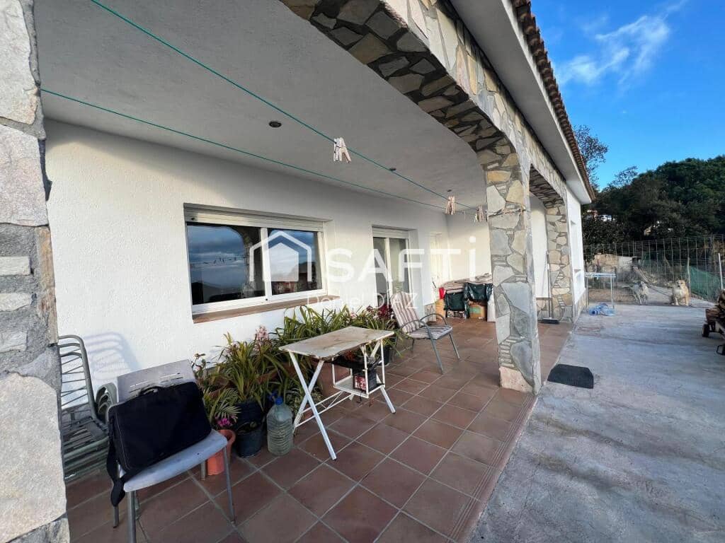 3 soveværelse Finca/Landehus til salg i Vidreres med garage - € 290.000 (Ref: 9174120)