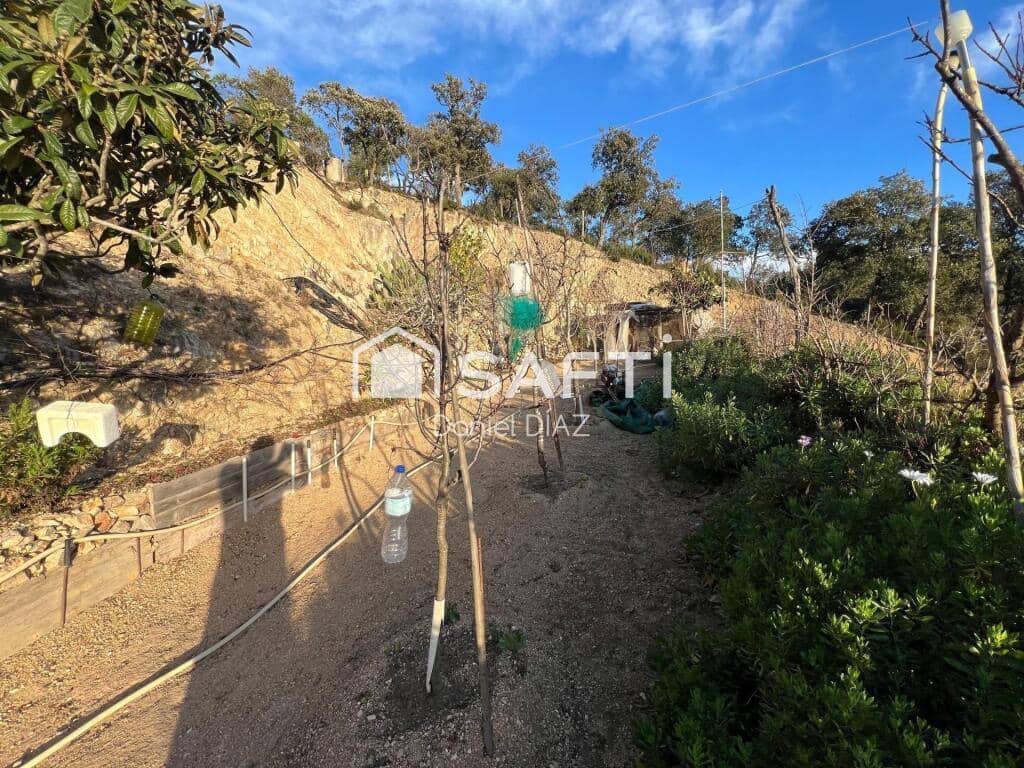 3 soveværelse Finca/Landehus til salg i Vidreres med garage - € 290.000 (Ref: 9174120)