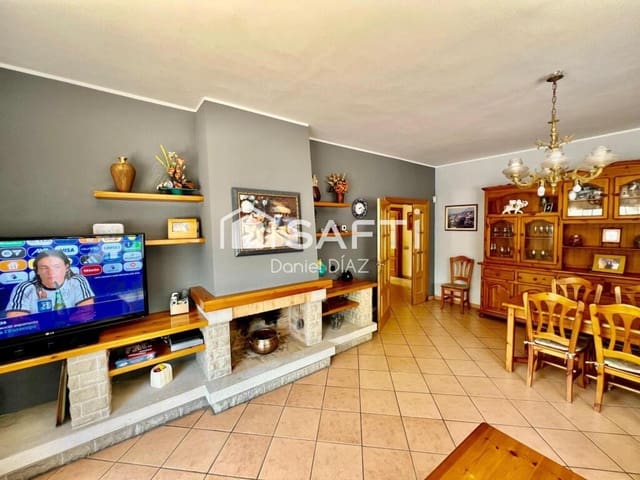 Finca/Casa Rural de 6 habitaciones en Maçanet de la Selva en venta con piscina garaje - 360.000 € (Ref: 9174123)