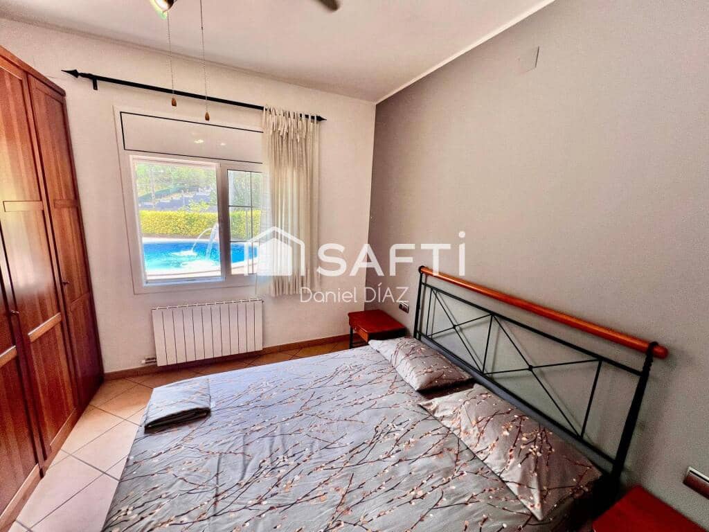 6 soveværelse Finca/Landehus til salg i Macanet de la Selva med swimmingpool garage - € 360.000 (Ref: 9174123)