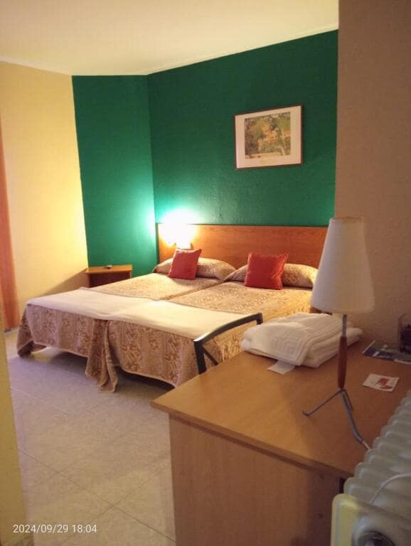 Kontor til salgs i Setcases - € 1 150 000 (Ref: 9174131)