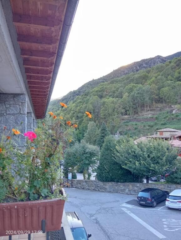 Kontor til salgs i Setcases - € 1 150 000 (Ref: 9174131)