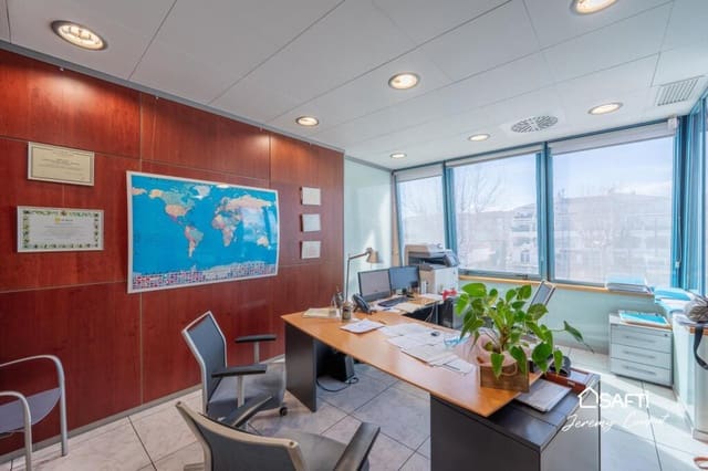 Kontor til salgs i Empuriabrava, Castelló d'Empúries - € 289 000 (Ref: 9174138)