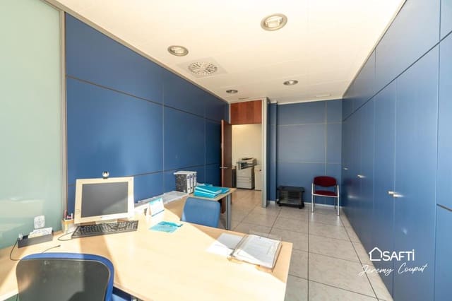 Kontor til salgs i Empuriabrava, Castelló d'Empúries - € 289 000 (Ref: 9174138)