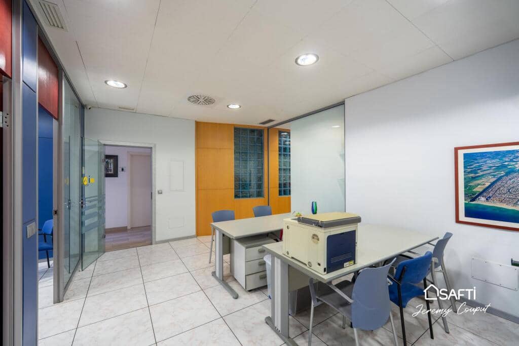 Kontor til salg i Empuriabrava - € 289.000 (Ref: 9174138)