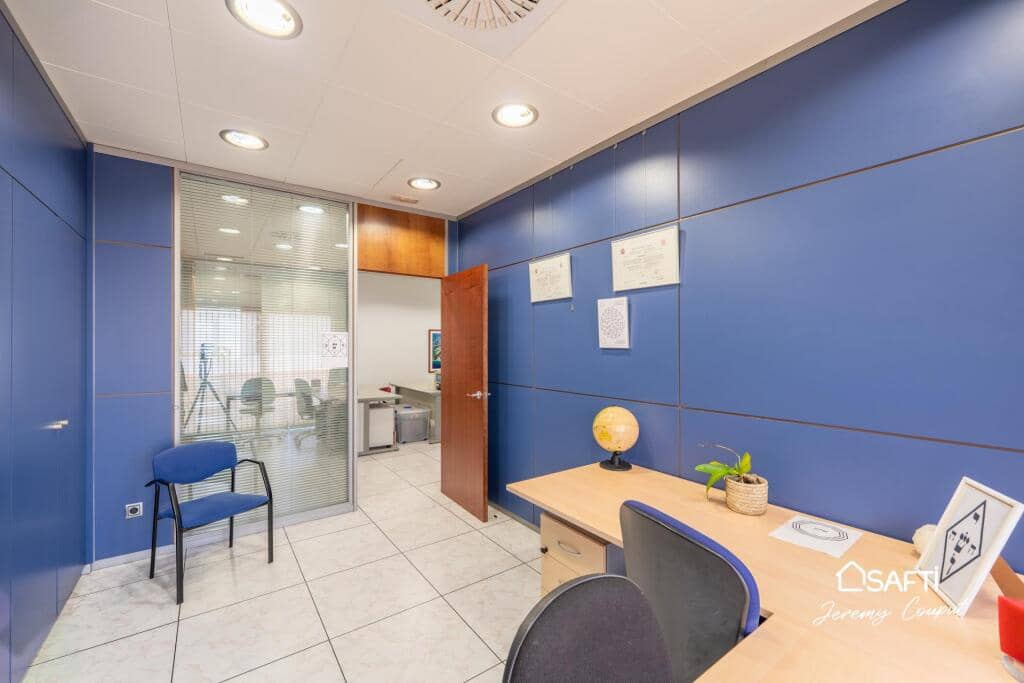 Kontor til salg i Empuriabrava - € 289.000 (Ref: 9174138)