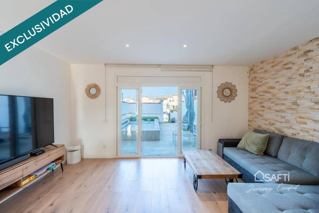 2 sypialnia Willa na sprzedaż w Empuriabrava z basenem garażem - 449 000 € (Ref: 9174139)