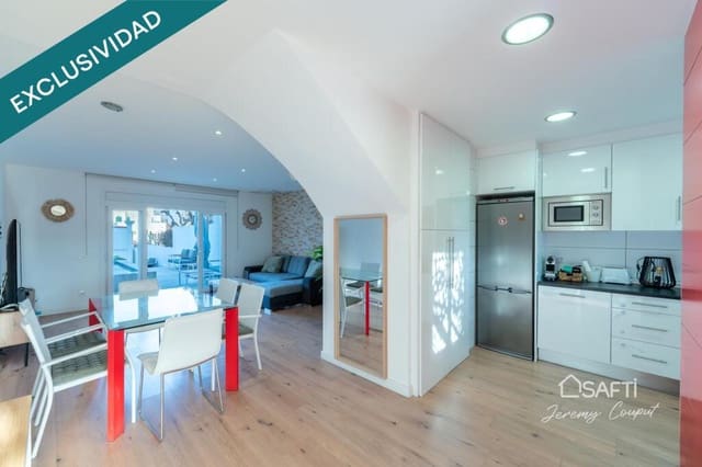 2 sovrum Villa till salu i Empuriabrava, Castelló d'Empúries med pool garage - 449 000 € (Ref: 9174139)