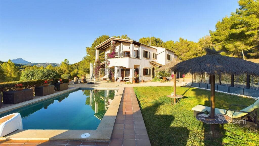 5 soveværelse Villa til salg i Calvia med swimmingpool garage - € 2.170.000 (Ref: 9174140)