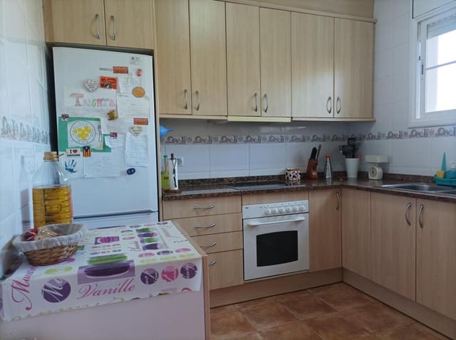 Chalet de 4 habitaciones en Maçanet de la Selva en venta con piscina garaje - 253.000 € (Ref: 9174147)