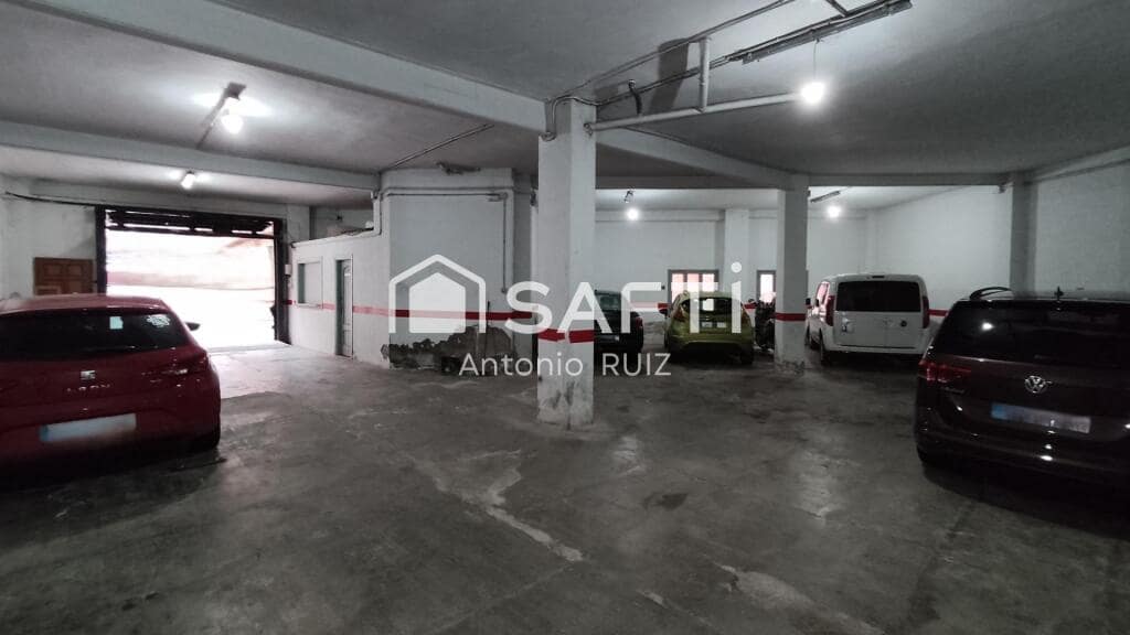 Kommersiell til salgs i Ubeda - € 120 000 (Ref: 9174151)