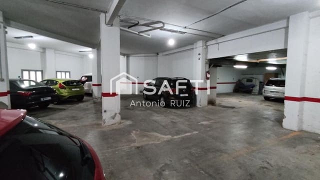 Commercial for sale in Ubeda - € 120,000 (Ref: 9174151)