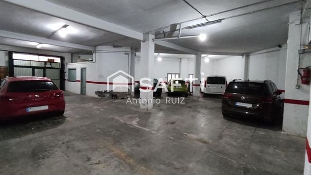 Commercial for sale in Ubeda - € 120,000 (Ref: 9174151)