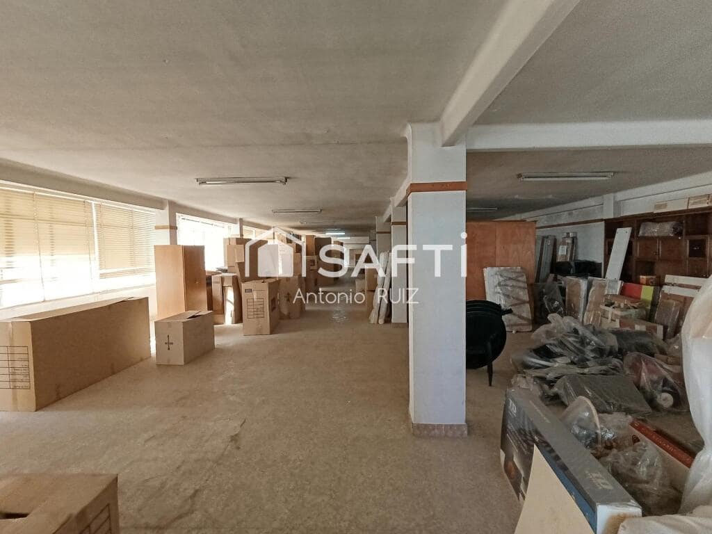 Bureau à vendre à Jodar - 850 000 € (Ref: 9174153)