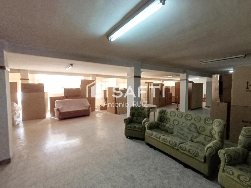 Bureau à vendre à Jodar - 850 000 € (Ref: 9174153)