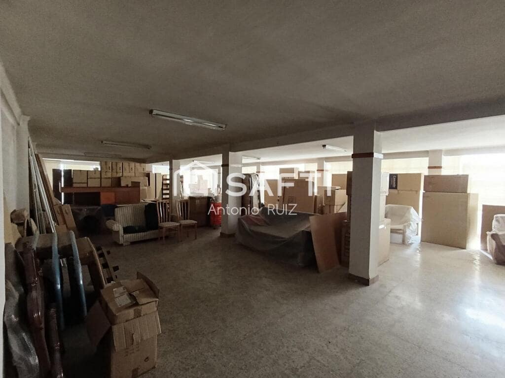 Bureau à vendre à Jodar - 850 000 € (Ref: 9174153)