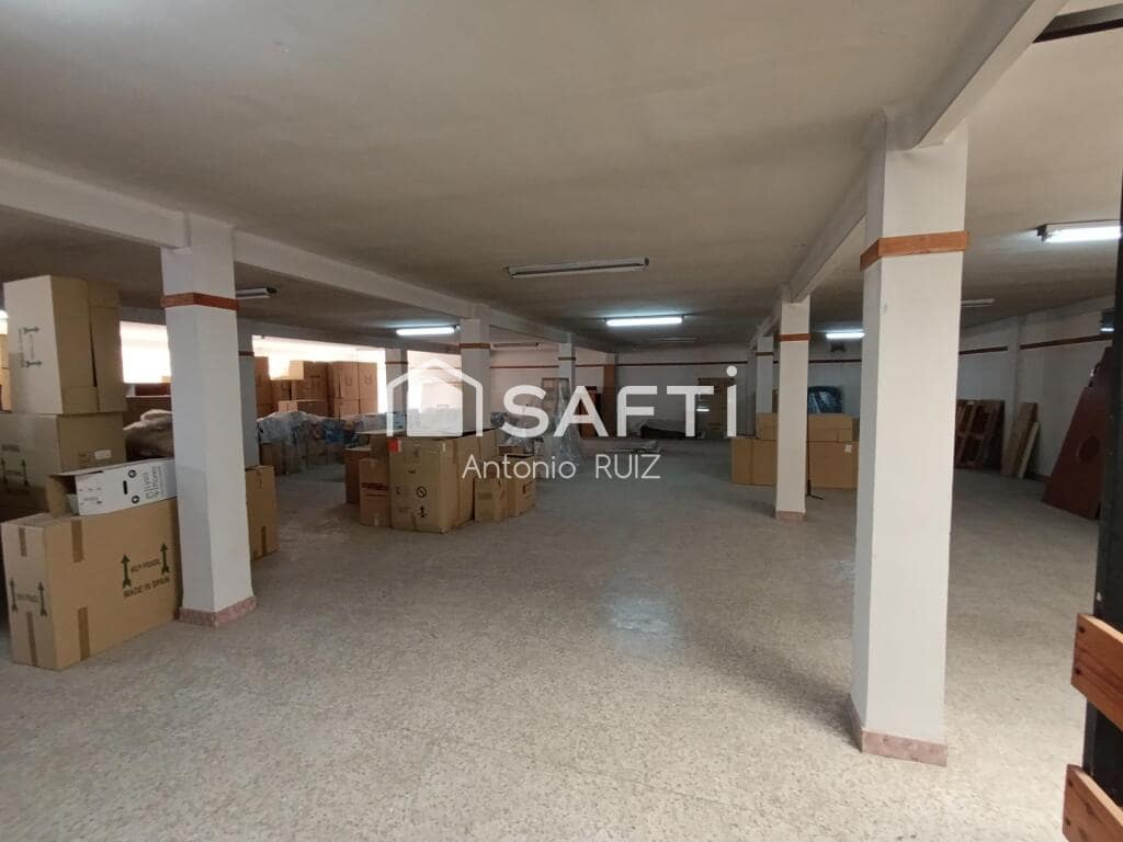 Bureau à vendre à Jodar - 850 000 € (Ref: 9174153)