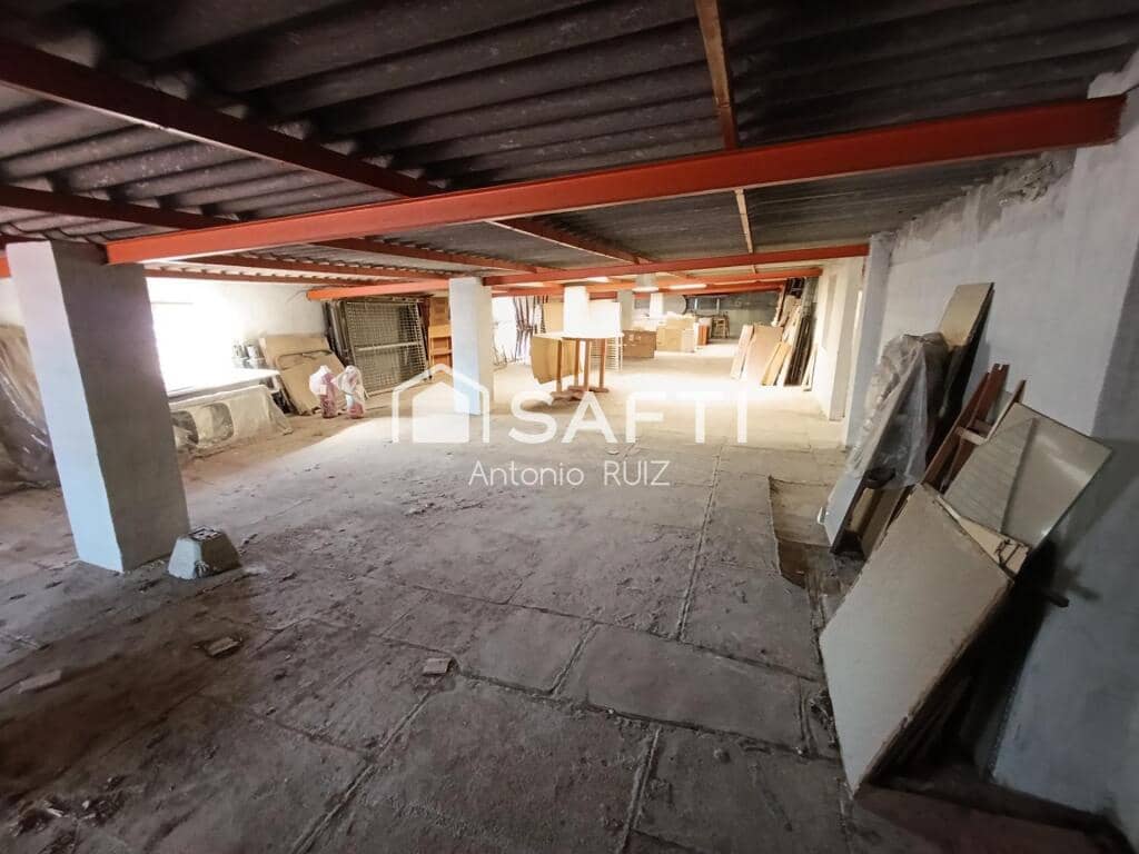 Bureau à vendre à Jodar - 850 000 € (Ref: 9174153)