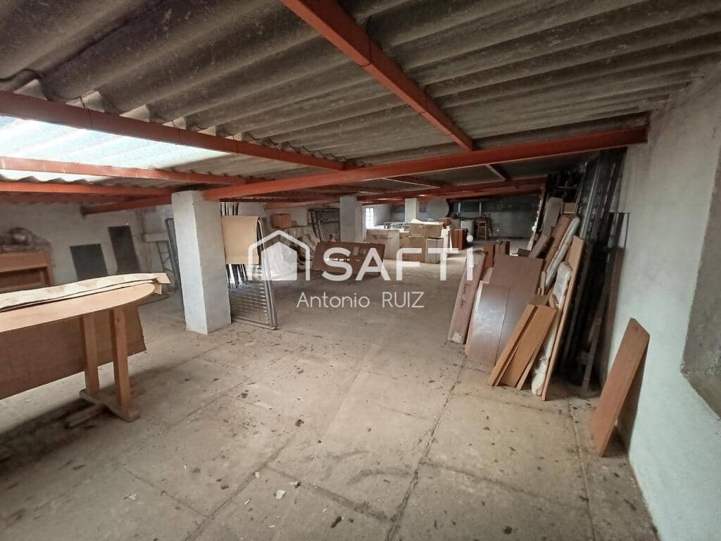 Bureau à vendre à Jodar - 850 000 € (Ref: 9174153)