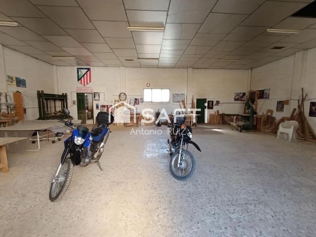 Commercial for sale in Jódar - € 310,000 (Ref: 9174154)