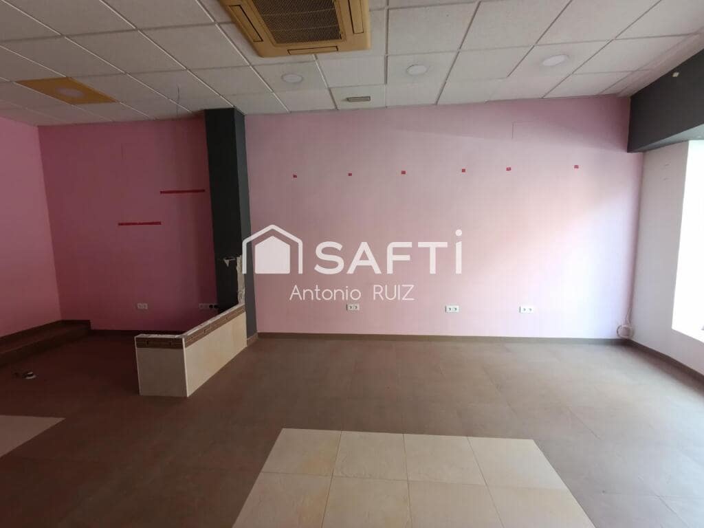 Kommersiell til salgs i Ubeda - € 59 000 (Ref: 9174155)