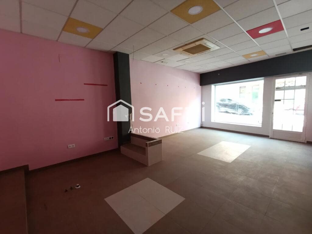 Kommersiell til salgs i Ubeda - € 59 000 (Ref: 9174155)