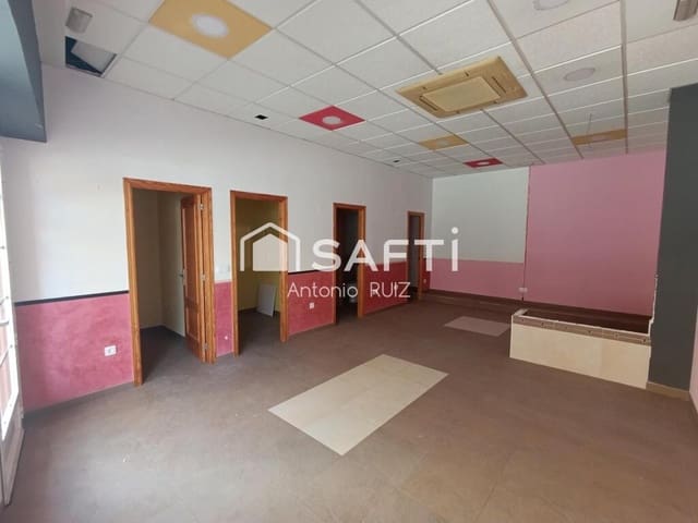 Commercial for sale in Ubeda - € 59,000 (Ref: 9174155)
